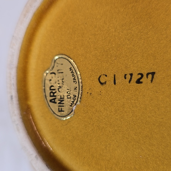 ARDCO Fine Quailty Dallas Made in Japan Fruit Harvest Majolica Pitcher C1727 - Picture 6 of 8